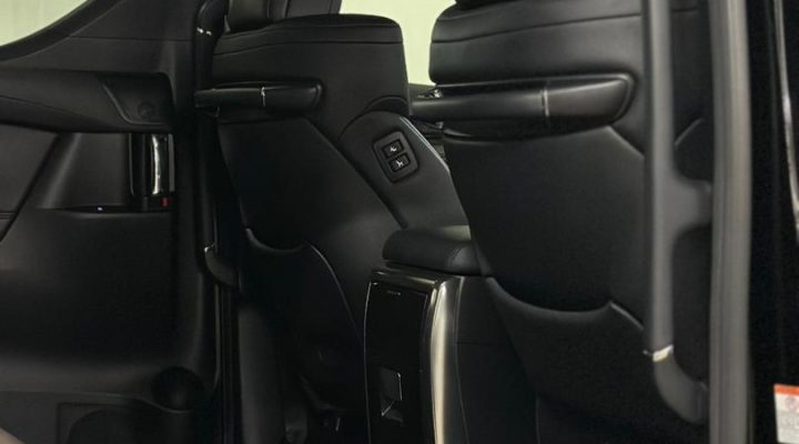 033a79a5-c41a-4dff-be3b-5bc352537570