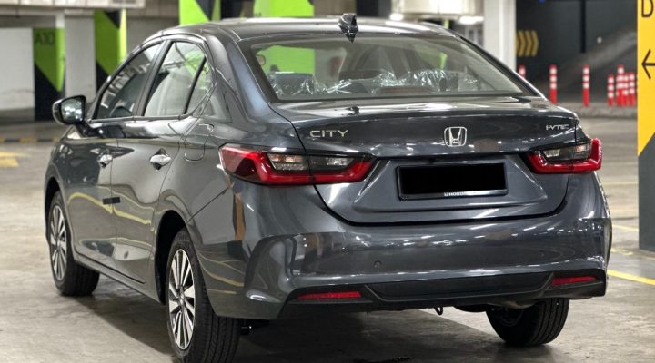 JUALAN SAMBUNG BAYAR
STOK KOYAK PLASTIK

JENIS KERETA : HONDA CITY  1.5 E SPEC ( A )

TAHUN : 2023
BULANAN : RM 1010.00 SAHAJA
BANK PEMBIAYAAN : HONG LEONG BANG
BAKI TEMPOH PINJAMAN : 9!TAHUN
TARIKH BAYARAN : 13HB
TEMPOH ROADTAX : VALID
NO PLATE : WILAYAH ( V )
MILEAGE : NEW

SPESIFIKASI KENDERAAN :

FACELIFT MODEL
KEYLESS ENTRY
PUSHSTART BUTTON
ECO MODE
PADDLESHIFTER
FABRIC INTERIOR
BUILT IN ANDROID PLAYER / APPLE CARPLAY
REVERSE CAMERA
TOUCHSCREEN MEDIA PLAYER
LOKASI DEAL LEPAKING
DELIVERY CAN BE ARRANGE ( WITH DELIVERY CHARGE )

DEPOSIT :