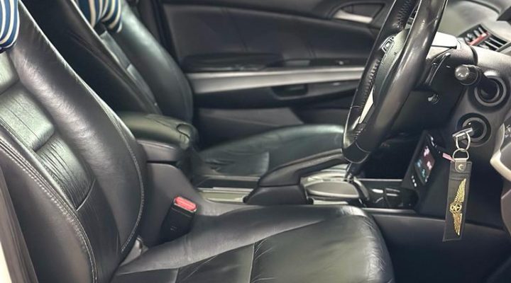 dec28fd6-f352-4c1b-b361-40438f00d8c8